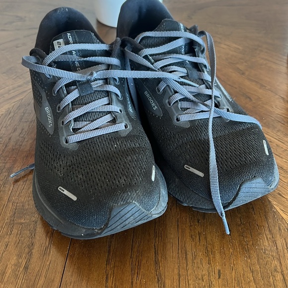 Brooks Other - Brooks Adrenaline GTS 22 Men's Gray Running Shoes